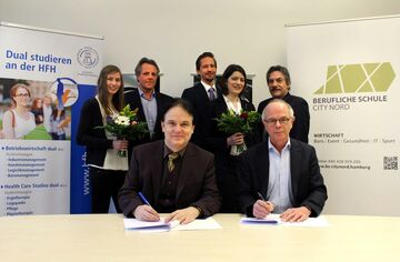 Unterzeichnung des Kooperationsvertrages zwischen der HFH und der Beruflichen Schule City Nord